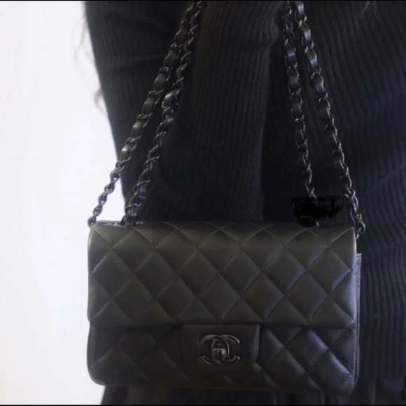 FULL SET - CHANEL Mini Classic Handbag (“So Black” - 21B) - Picture 12 of 16